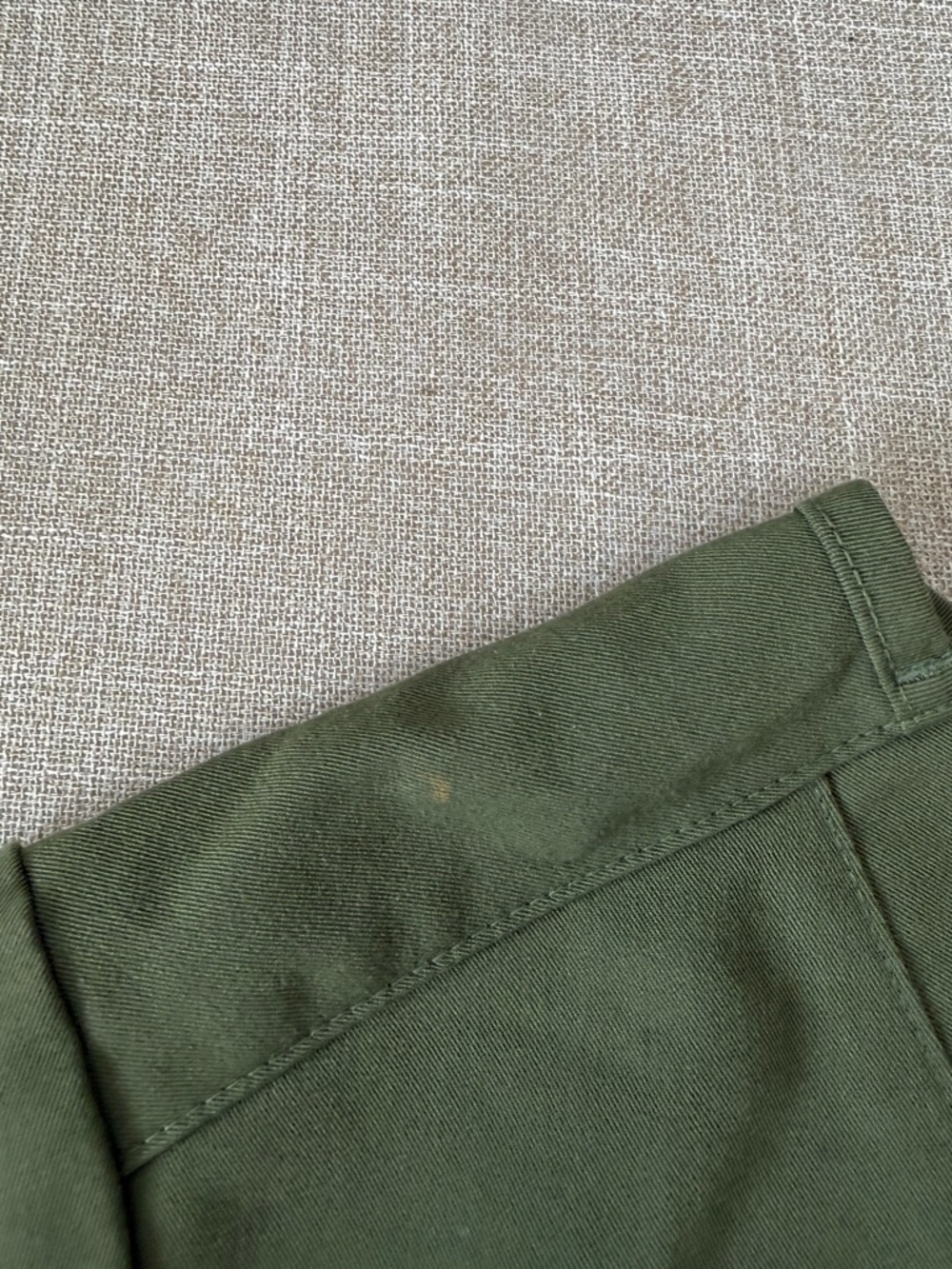 Figs Womens Green Scrub Top And Joggers Set - Picture 11 of 11